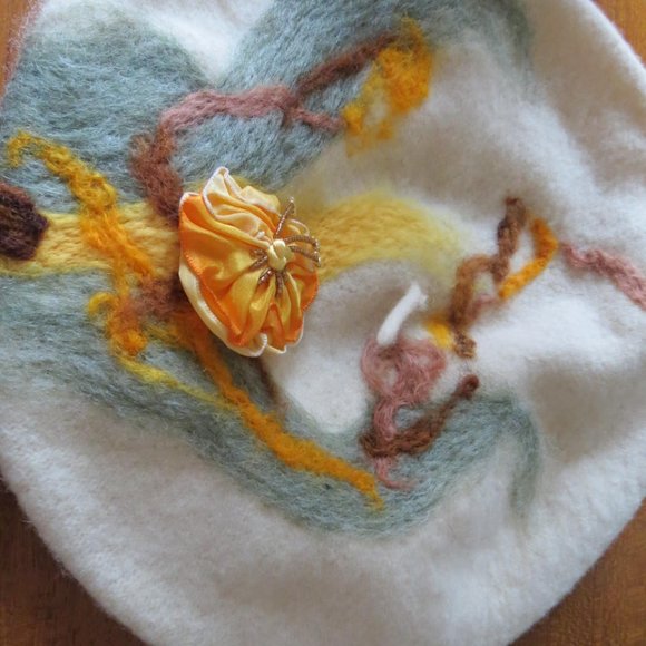 VINTAGE BERET - HAT - FRENCH CHIC - BOHEMIAN STYLE - ONE SIZE - UNBRANDED. - Picture 7 of 10